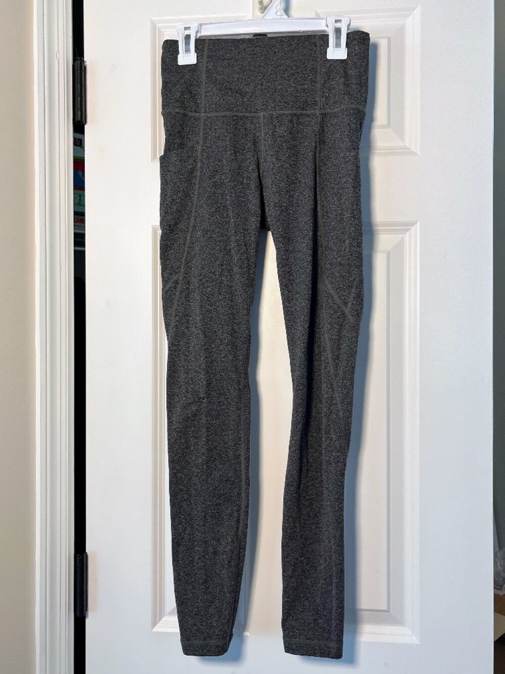 Athleta Salutation Stash Pocket 7/8 Leggings XS Charcoal Gray Powervita Yoga - Picture 2 of 10
